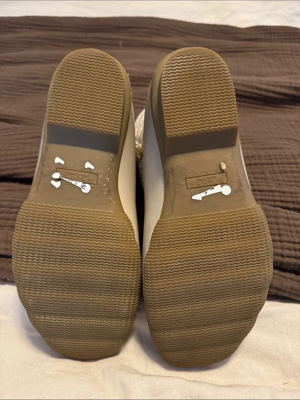 Sperry Quilted Beige Duck Boots with Tan Laces W7.5